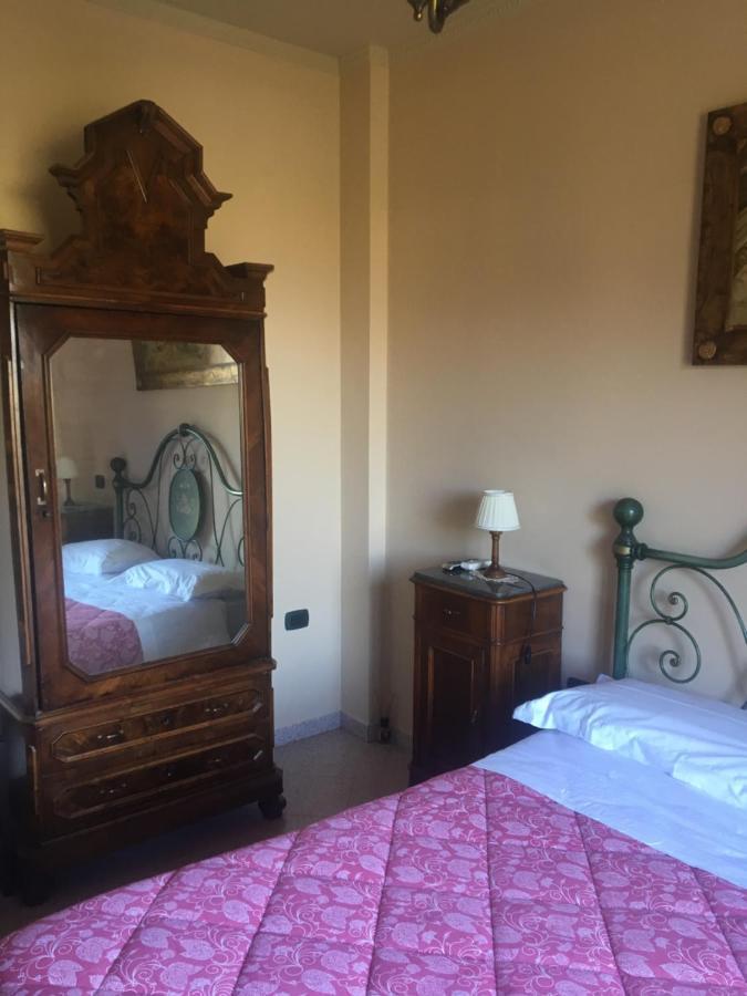 La Ginestra Hotel Castel San Lorenzo Eksteriør billede