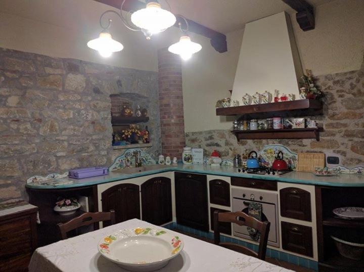 La Ginestra Hotel Castel San Lorenzo Eksteriør billede