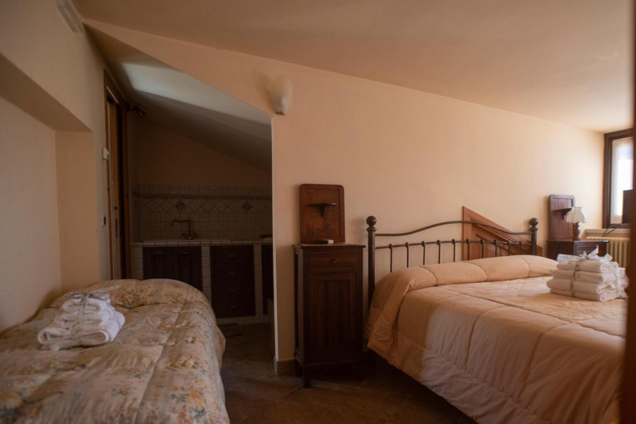 La Ginestra Hotel Castel San Lorenzo Eksteriør billede