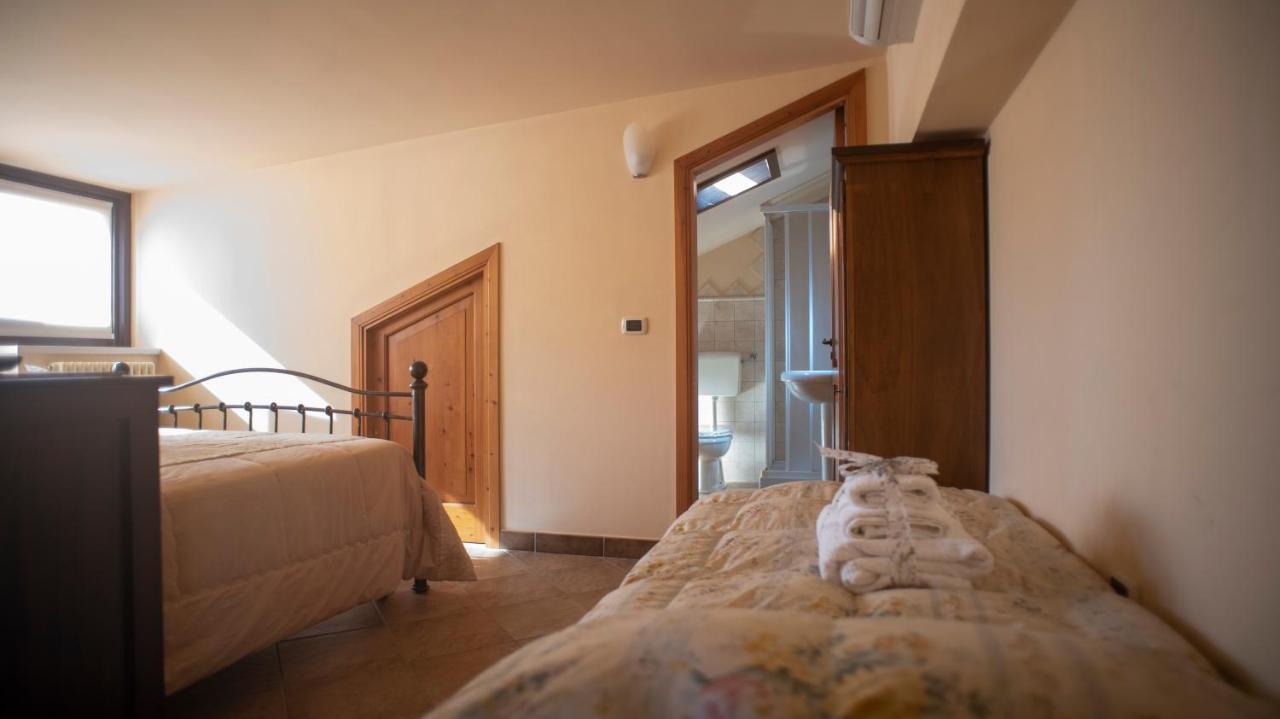 La Ginestra Hotel Castel San Lorenzo Eksteriør billede