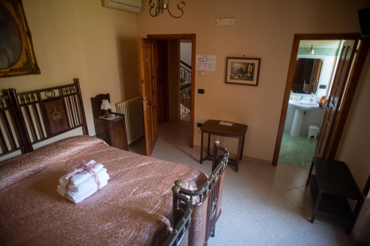 La Ginestra Hotel Castel San Lorenzo Eksteriør billede