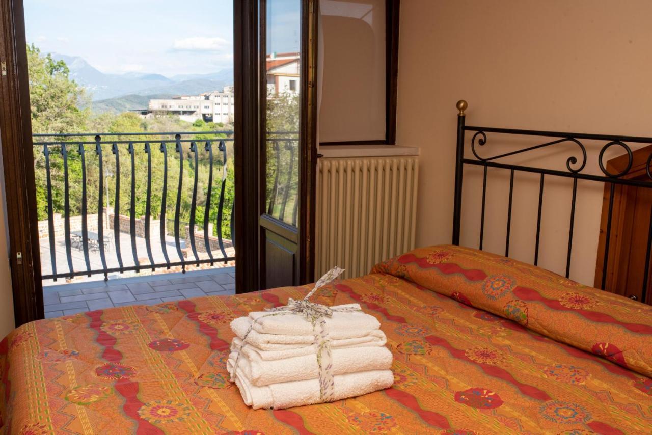 La Ginestra Hotel Castel San Lorenzo Eksteriør billede