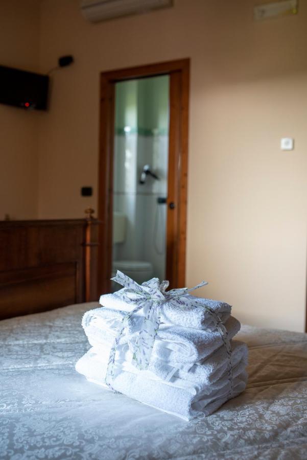 La Ginestra Hotel Castel San Lorenzo Eksteriør billede